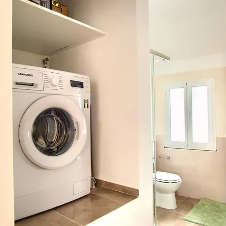 Casa Con Terrazza Panoramica In Tipico Borgo Ligure