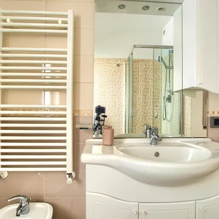 Casa Con Terrazza Panoramica In Tipico Borgo Ligure * Imperia