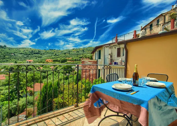 Casa Con Terrazza Panoramica In Tipico Borgo Ligure 펜션