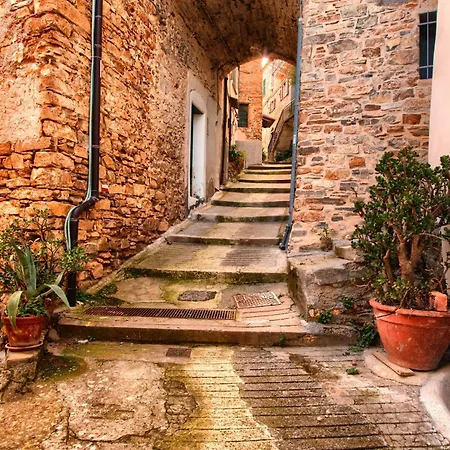 Casa Con Terrazza Panoramica In Tipico Borgo Ligure Prázdninový dům