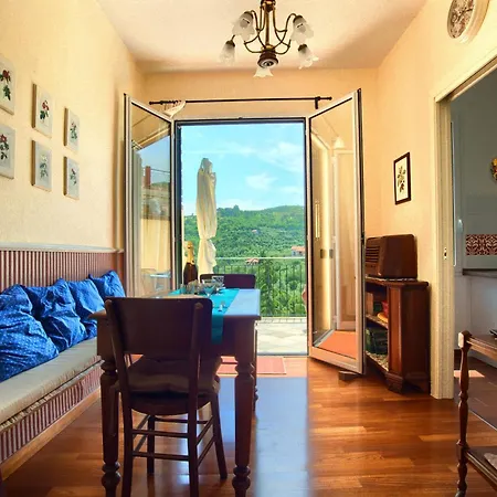 Prázdninový dům Casa Con Terrazza Panoramica In Tipico Borgo Ligure *
